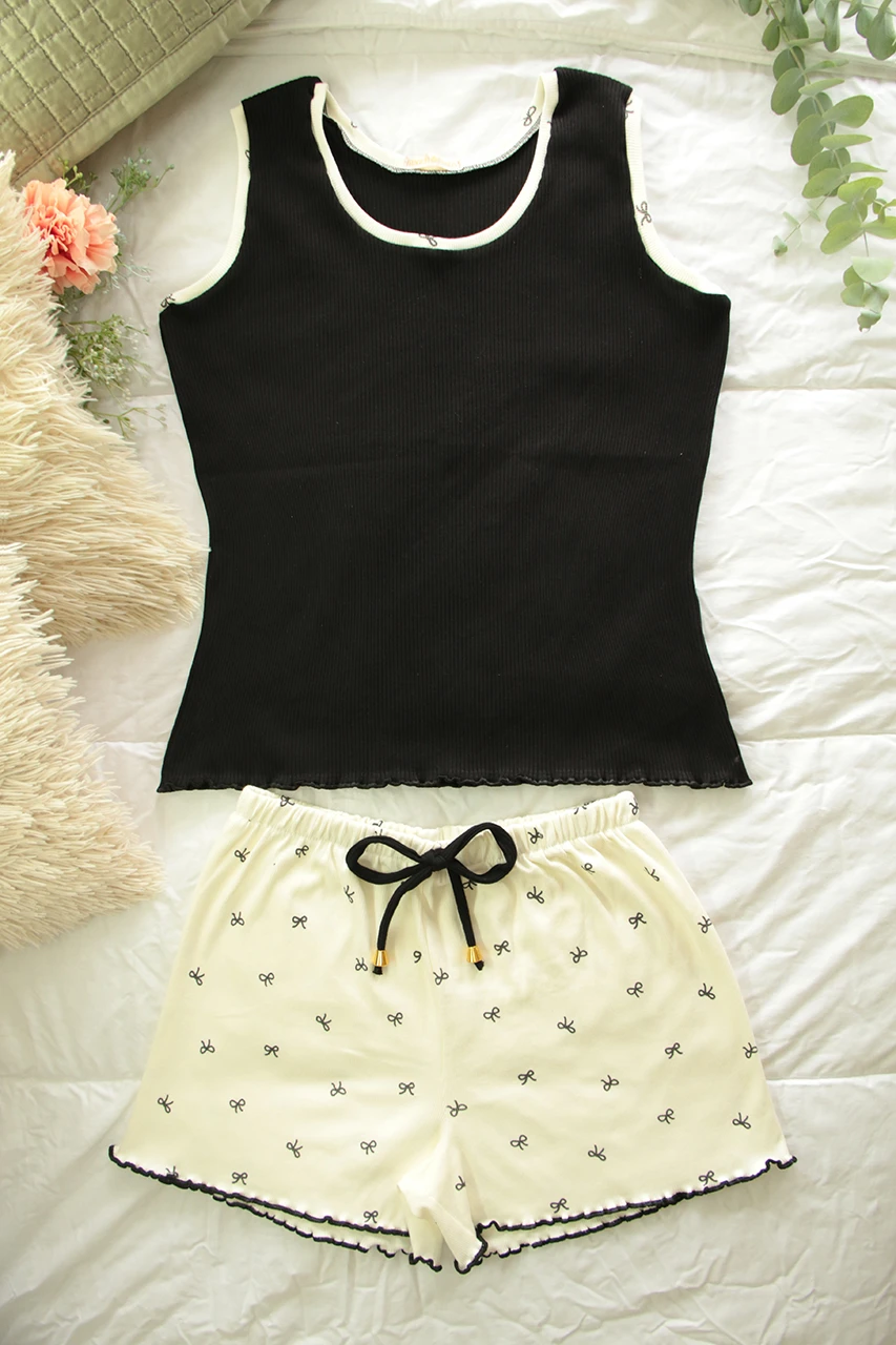 Sleepwear B&W